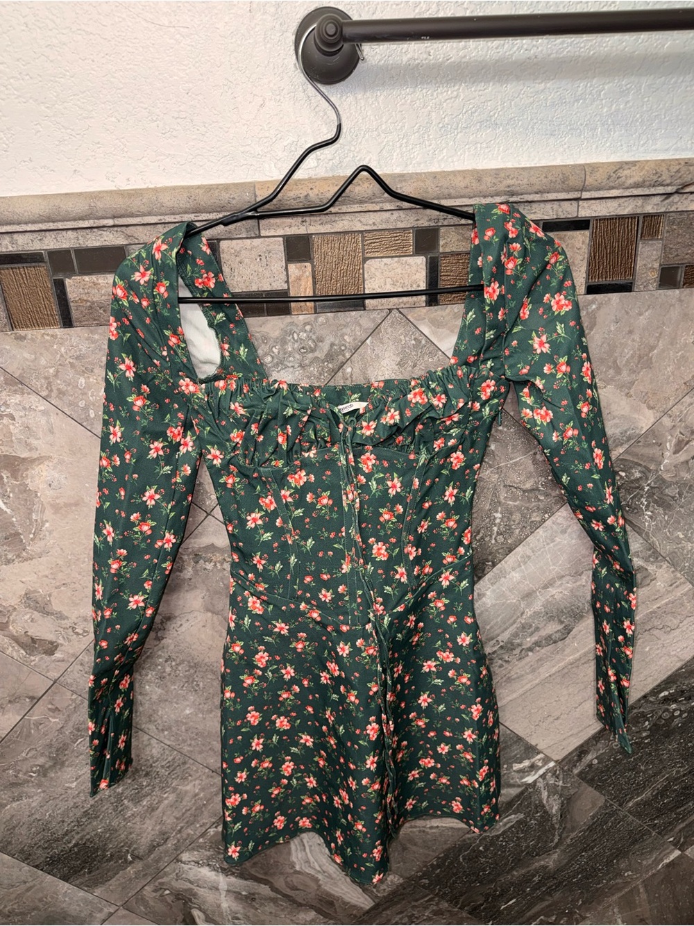 House of CB MALIKA Green Floral Corset Mini Dress - Picture 3 of 5